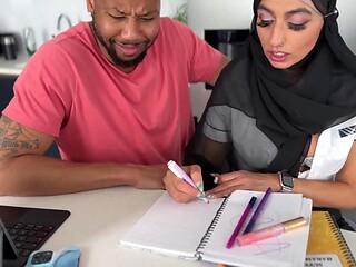 Aaliyah Yasin Gets Pounded by John Legendarys BBC
