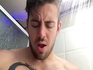 Dante Jerks Off In The Shower