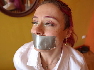 Struggling and Orgasms with Noochka - 4K