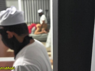 I saw a Muslim Couple Having a Sex on my Next room perfect and pretty collage Couple