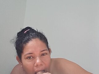 Beautiful Professional Deep Throat Blowjob