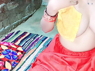 Fucking Hot Bhabhi in Black Saree