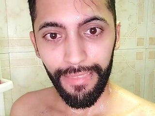 I never thought cleaning your face could be this fun!