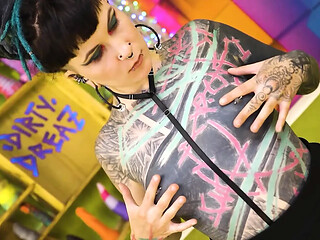 Tattooed model Illuz takes a hard cock in doggystyle