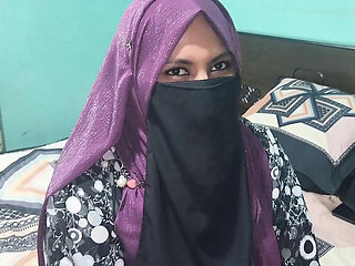 Bangladeshi Hijabi Housewife Fucked Hard in Homemade Sex Tape - Blowjob & Cowgirl with Tight Pussy