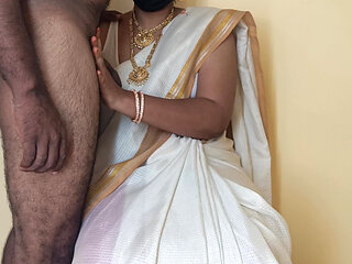 Cheating mallu aunty hot romance pussy licking hot viral video 2