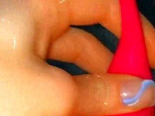 Amateur close up ass toying