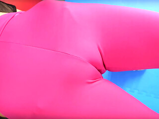 OMG! What a Perfect Butt and Puffy Cameltoe on this Young Babe Wearing Tight Leggings and Thong!
