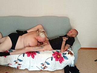 Stepmom Gives a Deep and High-quality Blowjob Before My Cumshot