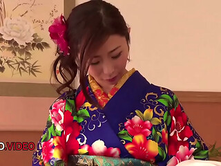 Asian MILF Gives Spectacular Blowjob While Wearing Kimono On Cam Show