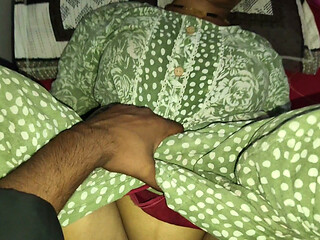 Desi bhabhi fucking hard missionary