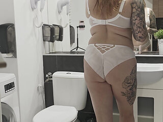 Mommy Changes Her Underwear and Then Goes to Pee.