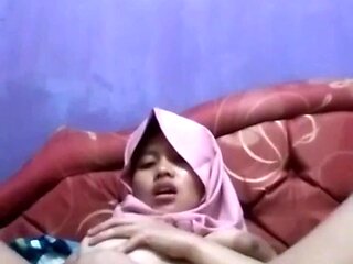 Big Milk Jilbab Colmek