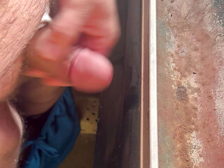 Garage Cum!