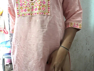 Fingaring in pusssy hot indian girl