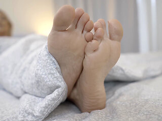 You Submissive Piece of Trash, Try Not to Get Horny at the Sight of Me!