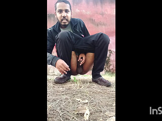 Park mein kiya Nanga Naach.