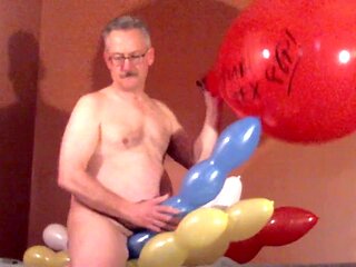 In ukrainian, hd videos, parent