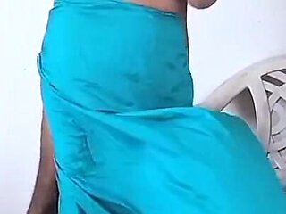 Office Ki Boss Ki Biwi Ne Chupke Se Employee Ke Sath Gand Me Lund Bhari
