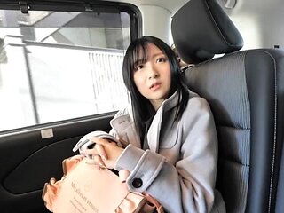 1c19 20-year-old family restaurant clerk girl: Blowjob, Cowgirl  Amateur Porn