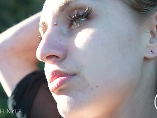 Clip1 Selinah (court)