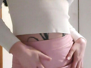 Does this skirt make my ass fat?