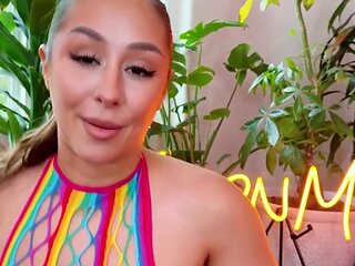 Exotic babe Tommy King is ready for a big penis