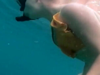 Snorkel Slut: Tight Bikini, Dive Mask & Underwater Fin Tease