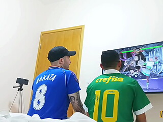 Quem perder no videogame tem que dar o cuzinho (COMPLETO NO RED)