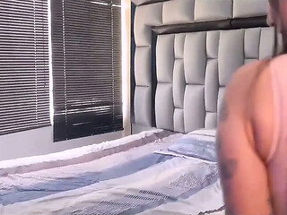Coworker Takes off Condom to Fuck Deeply