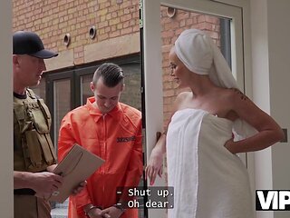 A Young Robber Is Fucking A Milf With Big Tits As His Life Depends On It