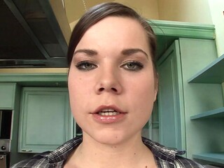 European Leslie Taylor gives and receives a hard fuck in the kitchen