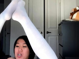 Omege japanese girl with big boobs on cams