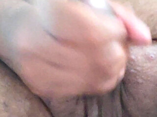 A delicious handjob but with an orgasm without semen