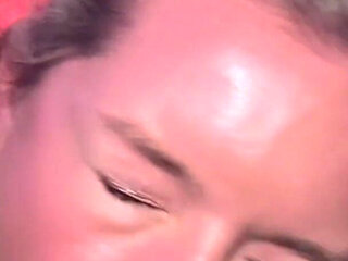 Dem Heavy Hittas "crush'n" & "fix'n" Under Neon Lights