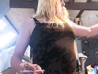 TS Stefanie cock jerking