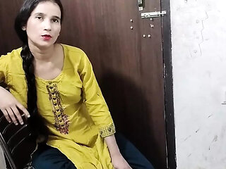 Step sister ko market ghumane ke bahane room me band karke choda