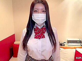 The Ultimate G-cup!! 18-year-old Mikuru-chan Has A Super Soft Personality And Breasts!! Beautiful Pussy And Beautiful Areola A Large Amount Of Seeding On This Innocent Big-breasted Girl Who Is Completely Open To The Fullest!!