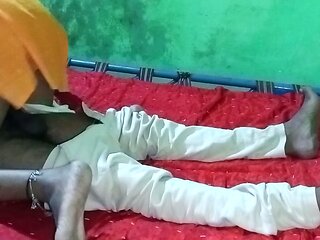 Pooja Bhabhi Trending Viral Sex with His Husband at Night
