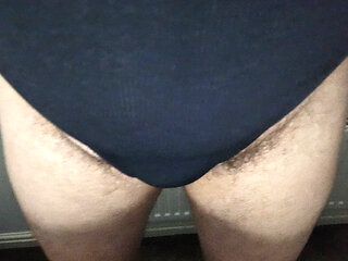 Here i cum so so horny