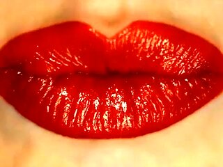 COUGAR Brandi Love Smashing In The Sofa With Her Chiseled Assets