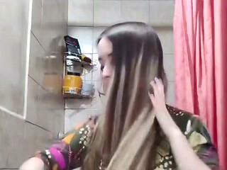 I Love Brushing My Hair