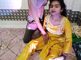 Indian Wife Hot Sex in Yellow Dress &amp_ Maroon Top - Real Couple
