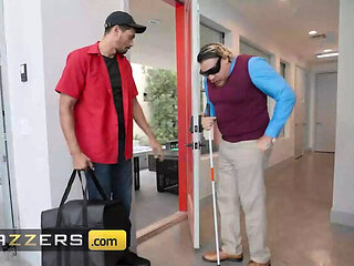 Jennifer White Fucks Two Big Cocks While Her Blindfolded Husband Watches - Brazzers