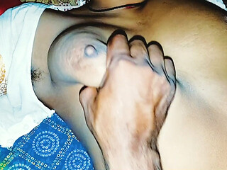 Aaj mujhe padosi Ne chudai Kiya raat mein bilkul chut ka bhosda bhosda banaa Diya bahut hi Anand tha ek desi