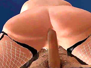 Sexy Plump Cougar to Has Sex in a Dark Ally