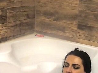 Kinky MILF Games with Mega Orgasm in Bathtub at Home