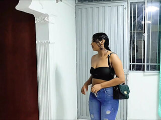 A DARK-HAIRED GUY ENTERS MY ROOM AND FUCKS ME VERY RICH FOR MY VAGINA HOMEMADE SEX IN SPANISH