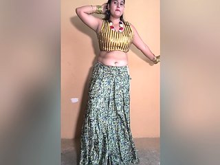 Desi Bhojpuri Nude Dance