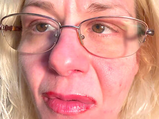 Step mommy Blowjob, titjob and bra fetish for Lucio